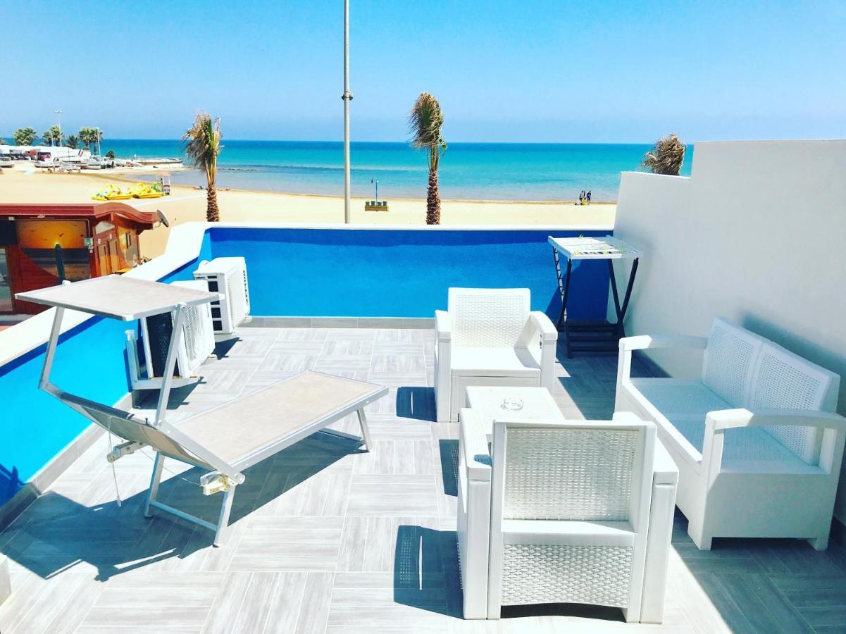 Terrazze Sul Mare Bed & Breakfast Pozzallo Dış mekan fotoğraf