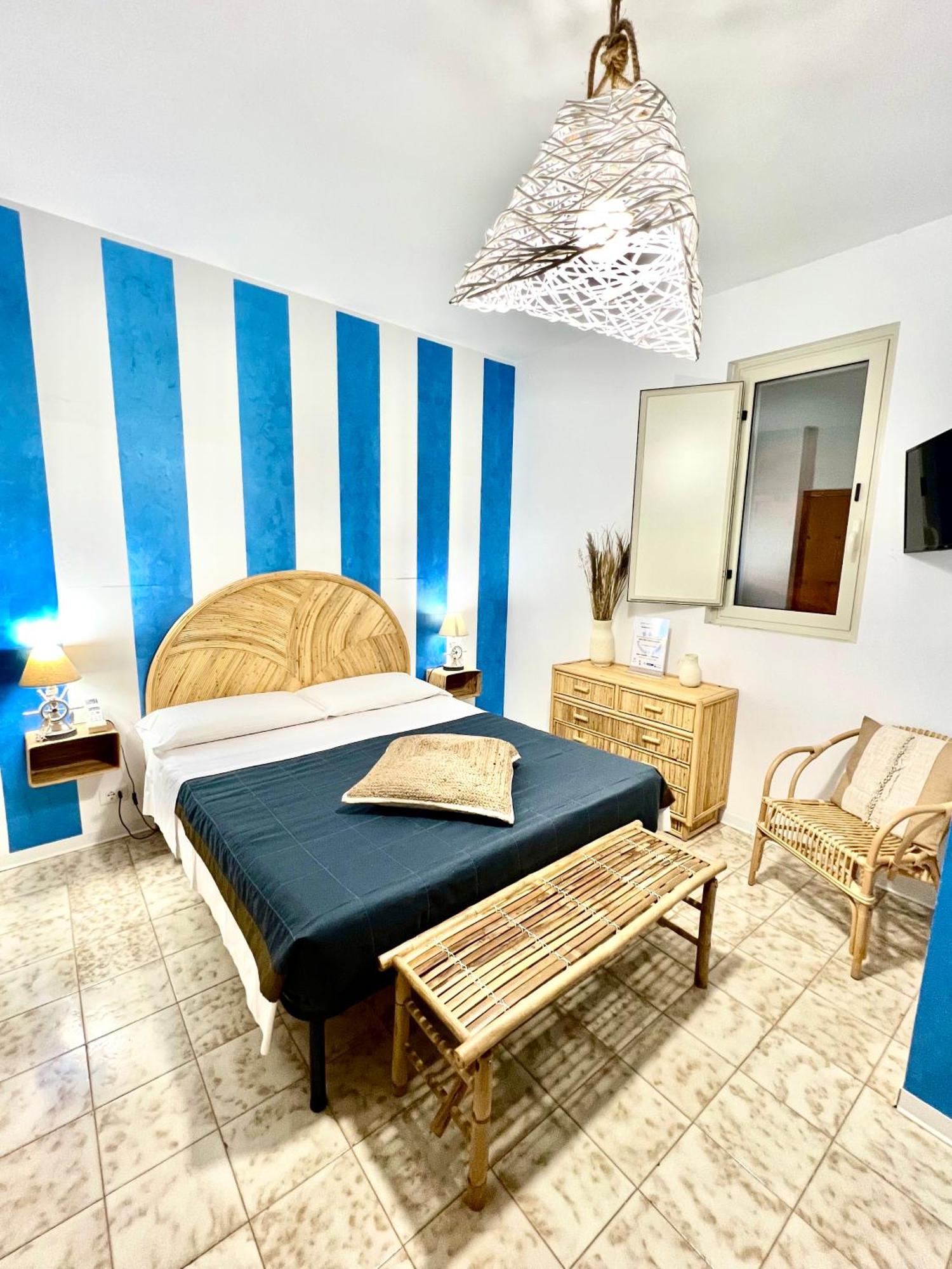 Terrazze Sul Mare Bed & Breakfast Pozzallo Dış mekan fotoğraf