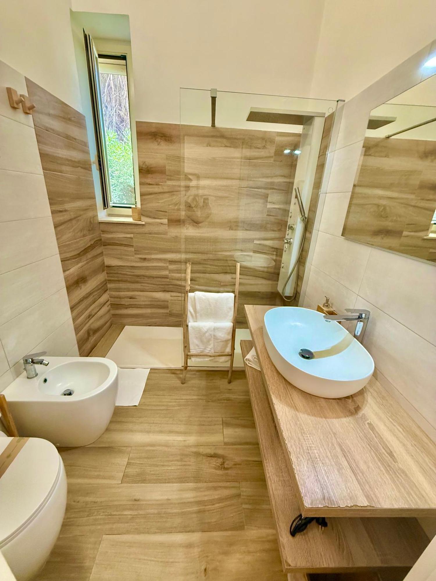 Terrazze Sul Mare Bed & Breakfast Pozzallo Dış mekan fotoğraf