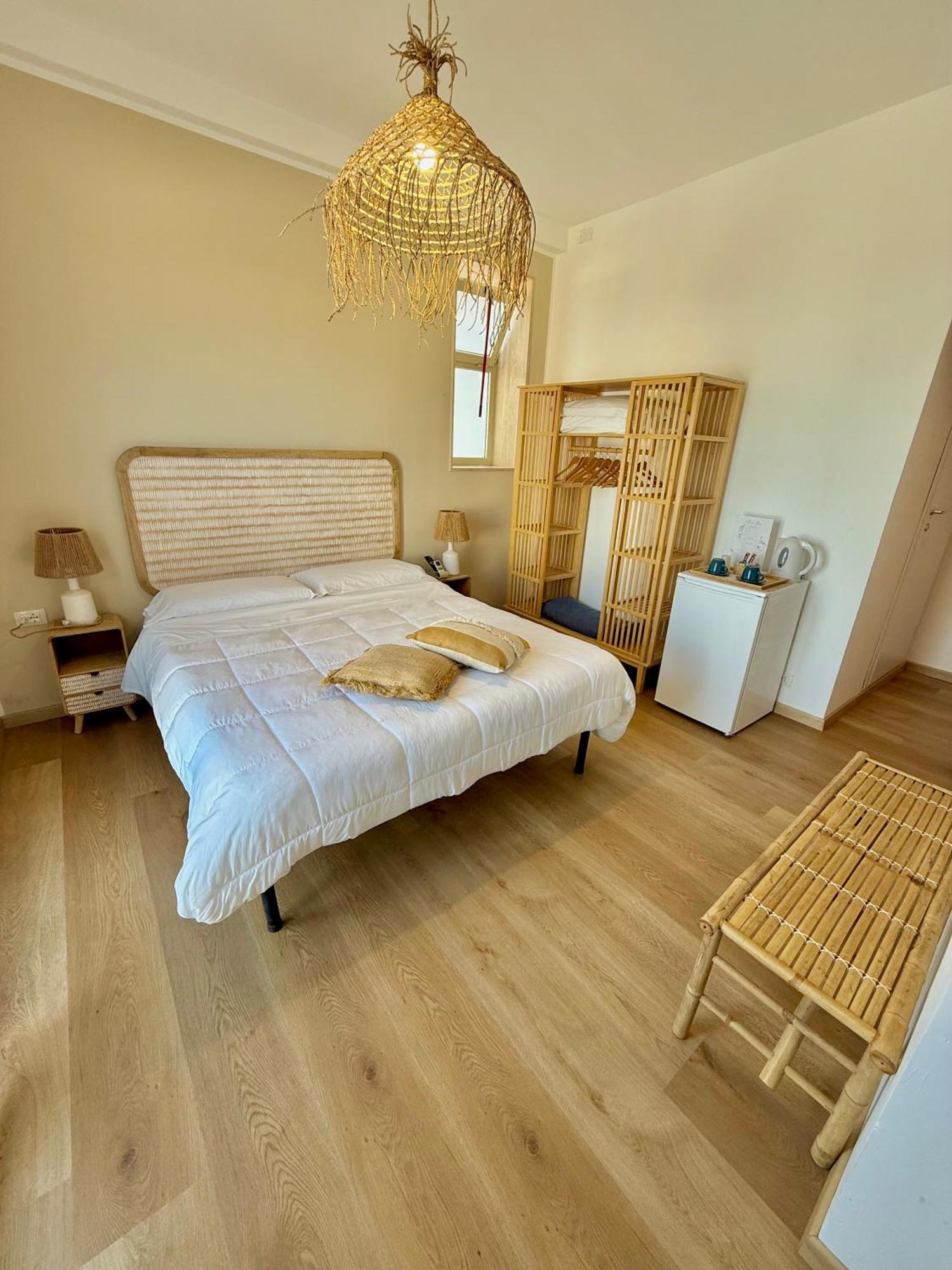 Terrazze Sul Mare Bed & Breakfast Pozzallo Dış mekan fotoğraf